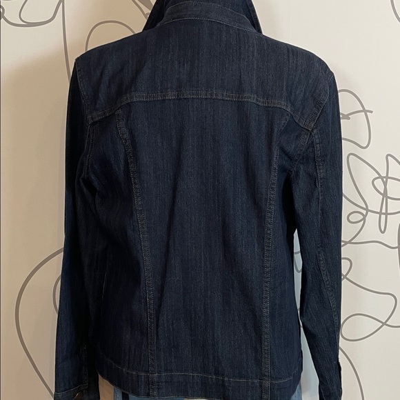 Croft & Barrow- Dark Wash Jean Jacket size M - Picture 6 of 11
